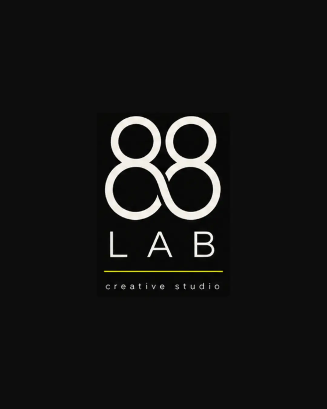 Marca 88 LAB em fundo preto