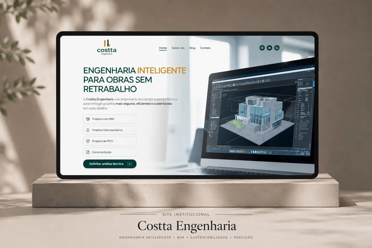 Projeto do site Costta Engenharia exibido em uma tela