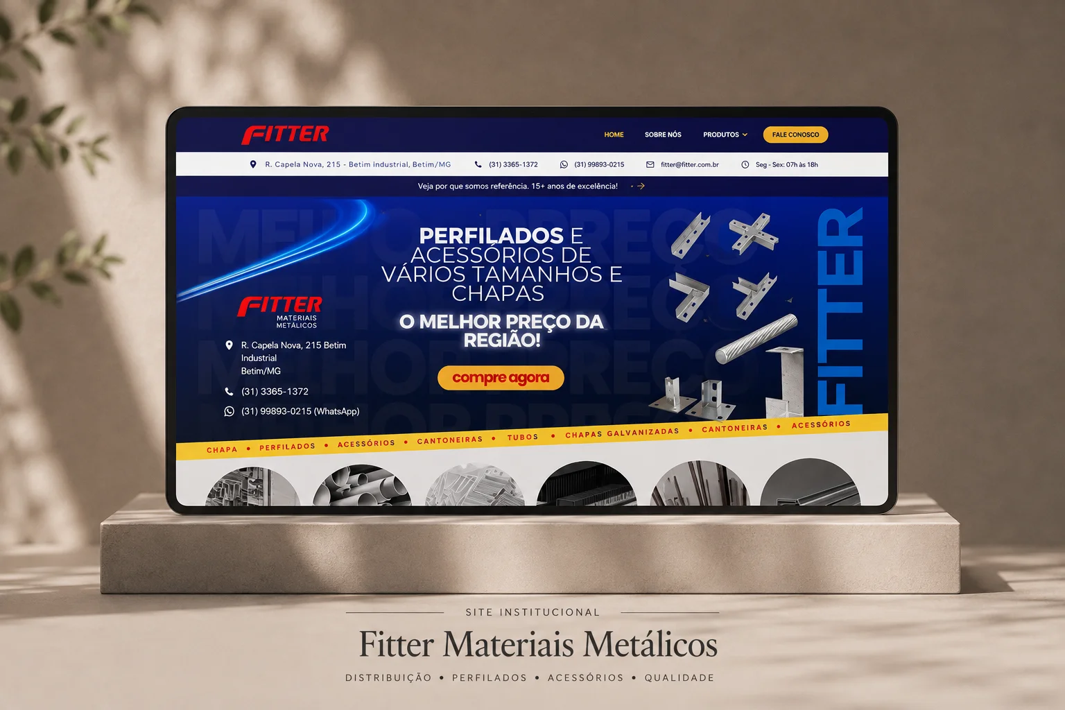 Projeto do site Fitter Materiais exibido em uma tela